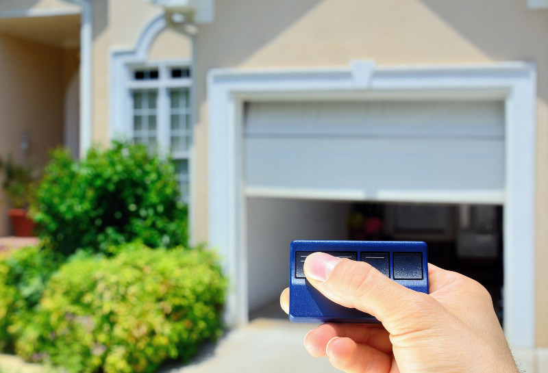 Garage Door Repair Services in Bradenton Florida