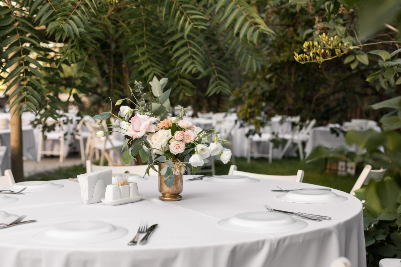 Why Linen Tablecloths Remain a Top Choice for Decorators Worldwide